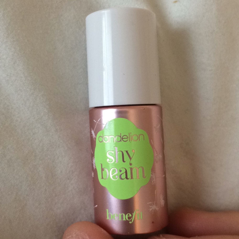 Shy Beam Benefit Highlighter